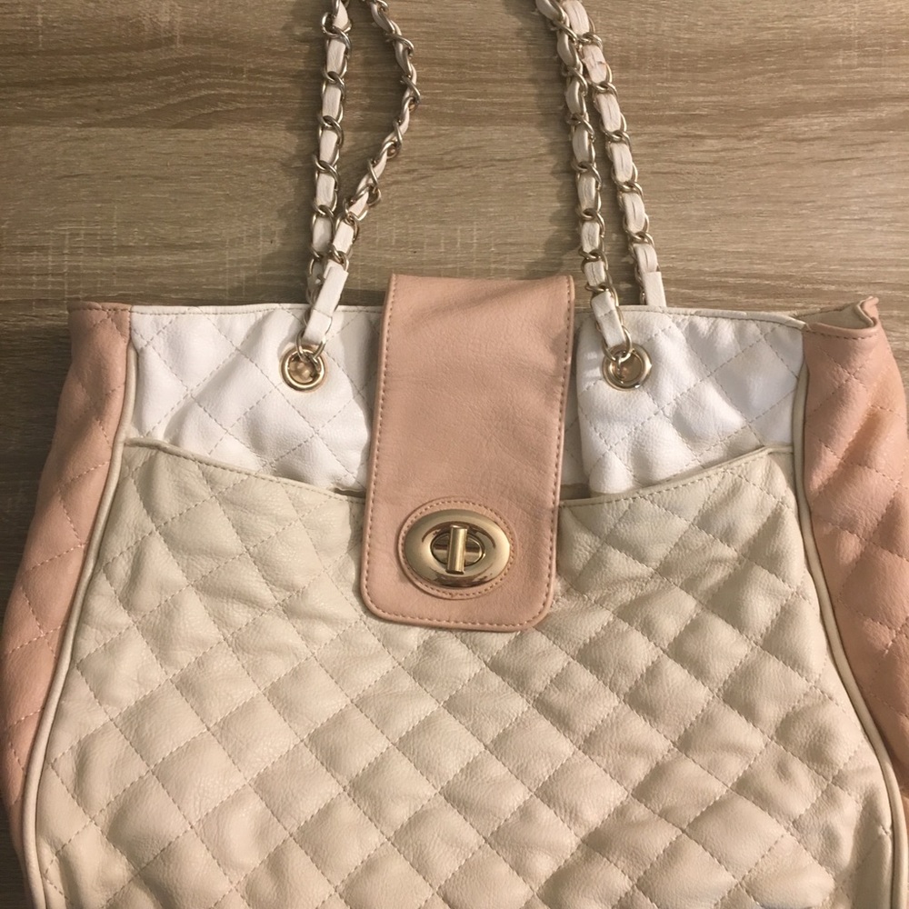 Quilted pink and white tote